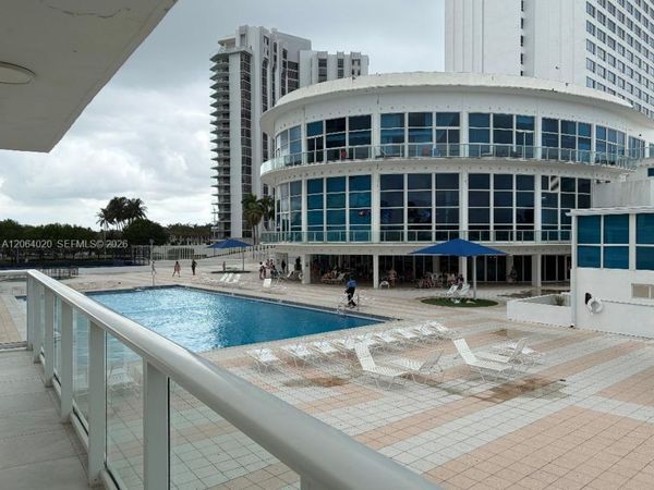 5445 Collins Ave , Unit 1109, Miami Beach, FL 33140