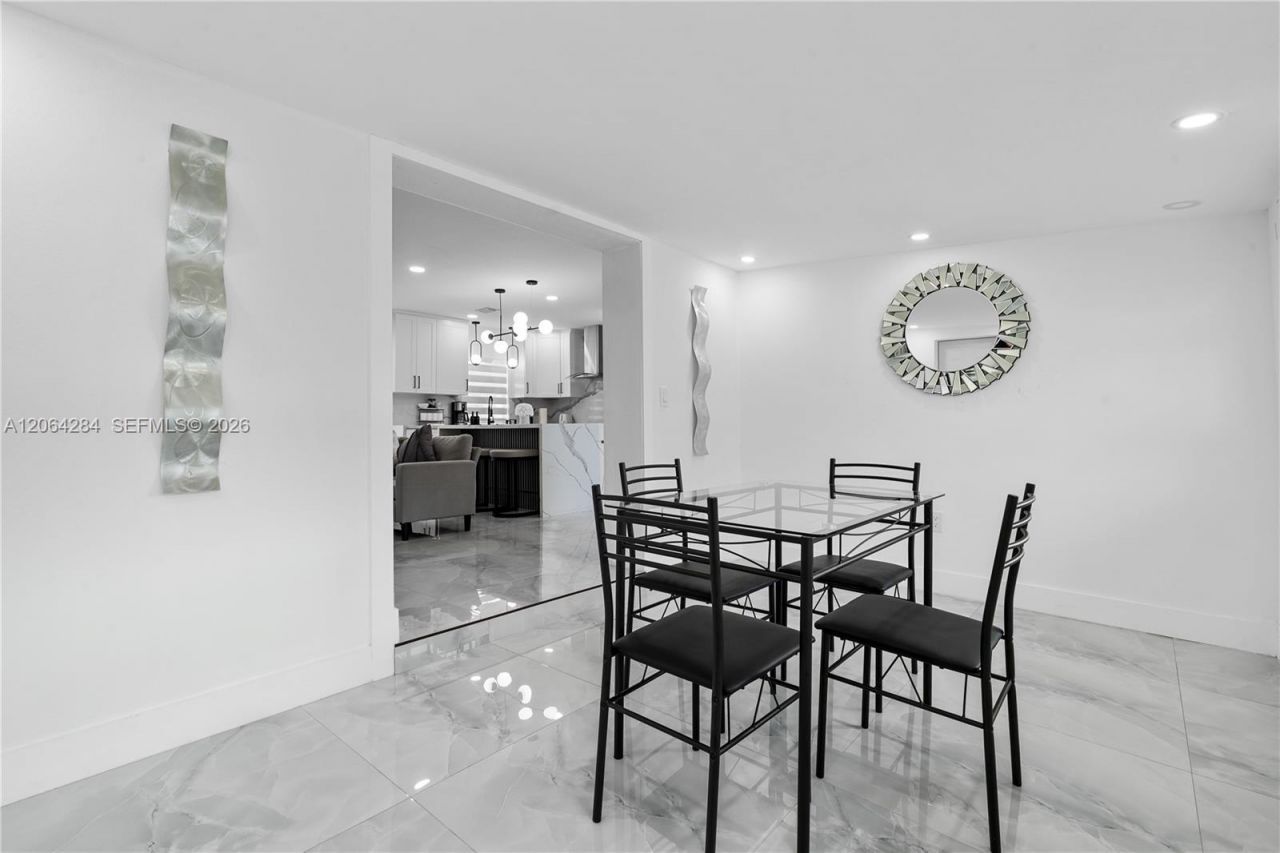 315 NW 106th St, Miami, FL 33150 Photo