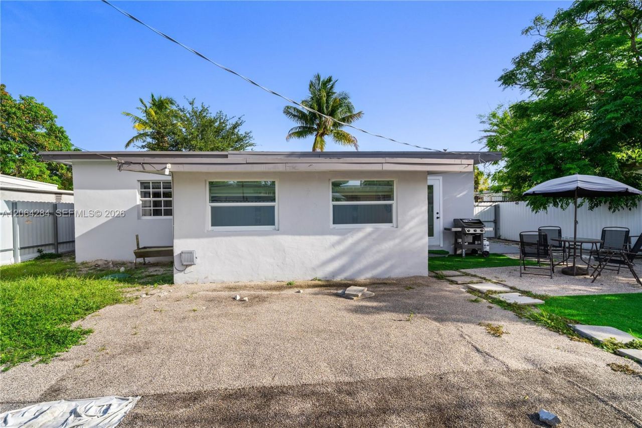 315 NW 106th St, Miami, FL 33150 Photo