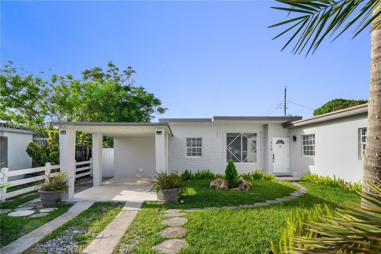 315 NW 106th St, Miami, FL 33150 Photo