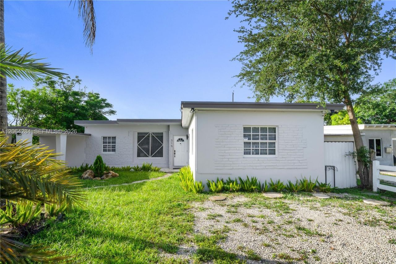 315 NW 106th St, Miami, FL 33150 Photo