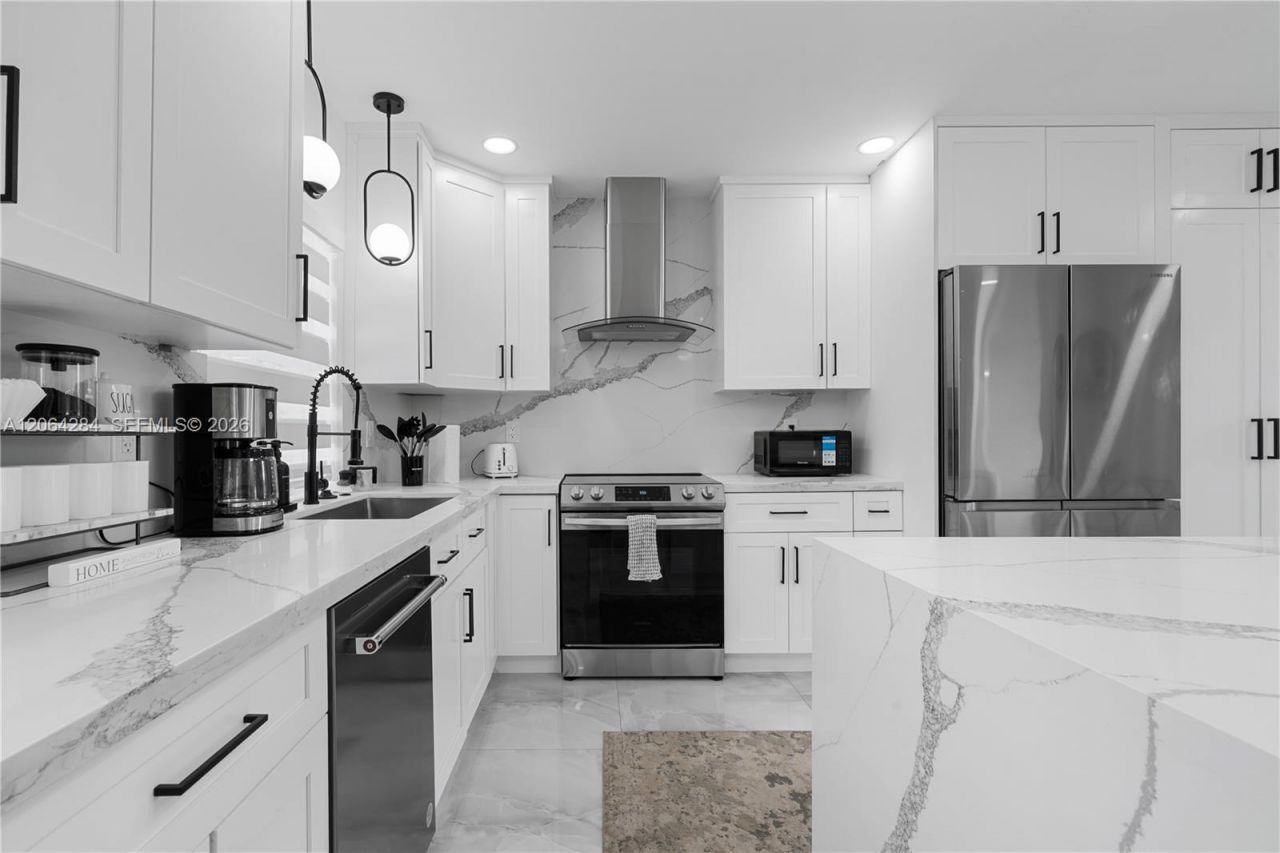 315 NW 106th St, Miami, FL 33150 Photo