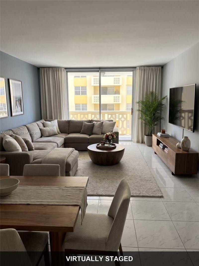 1817 S Ocean Dr, Unit 824, Hallandale Beach, FL 33009 Photo