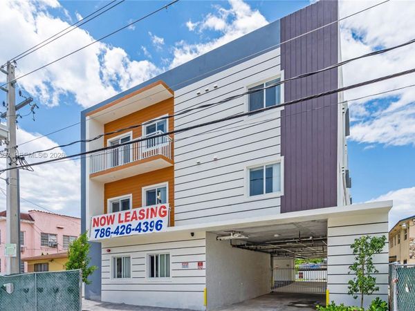 1534 NW 1st St, Unit 204, Miami, FL 33125