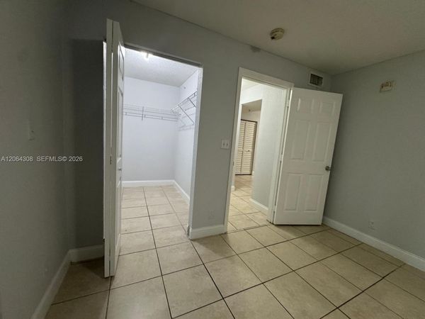 4271 NW 5th St , Unit 130, Plantation, FL 33317