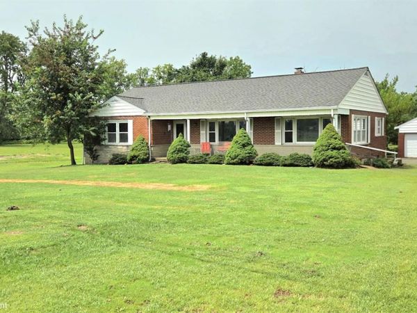 656 W Plane Street, Bethel, OH 45106