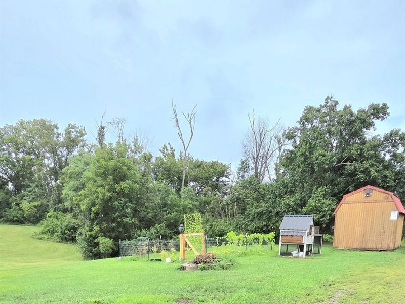 656 W Plane Street, Bethel, OH 45106 Photo 4