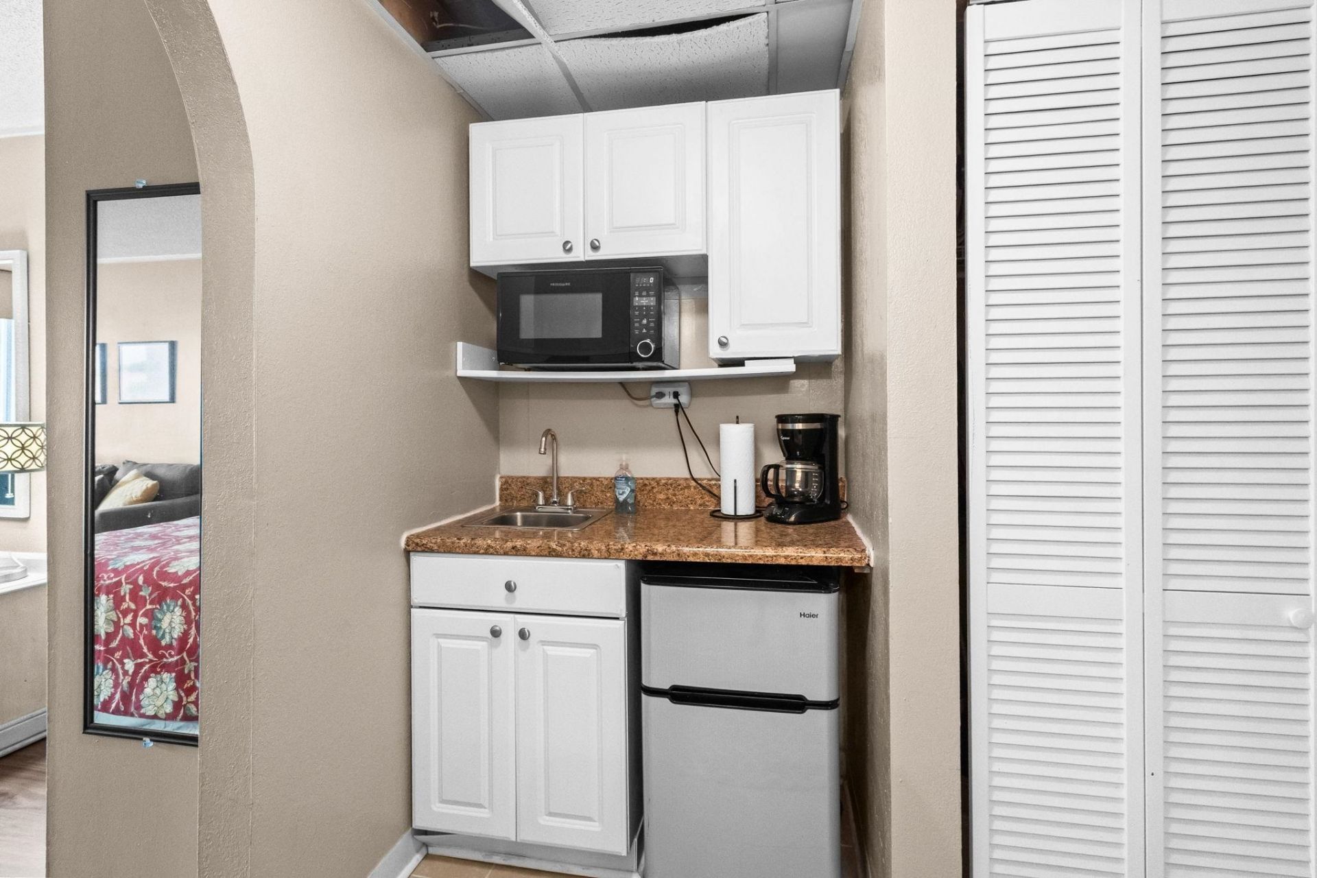 6803 N Ocean Blvd. Photo 14