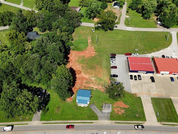 1154 Main Street , Munfordville, KY 42765