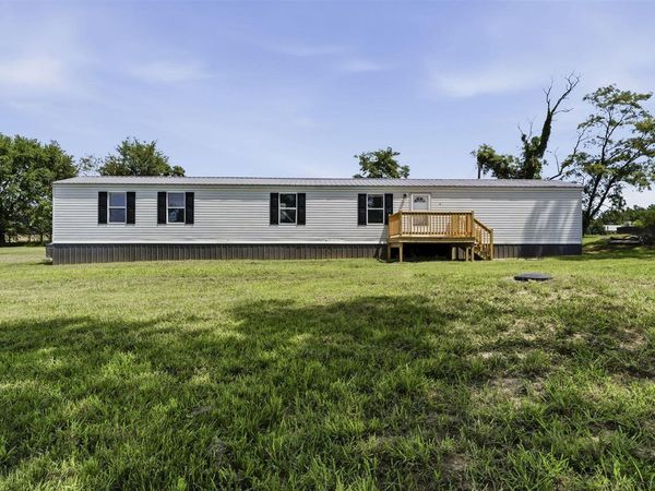 1995 Colesbend Road , Smiths Grove, KY 42171