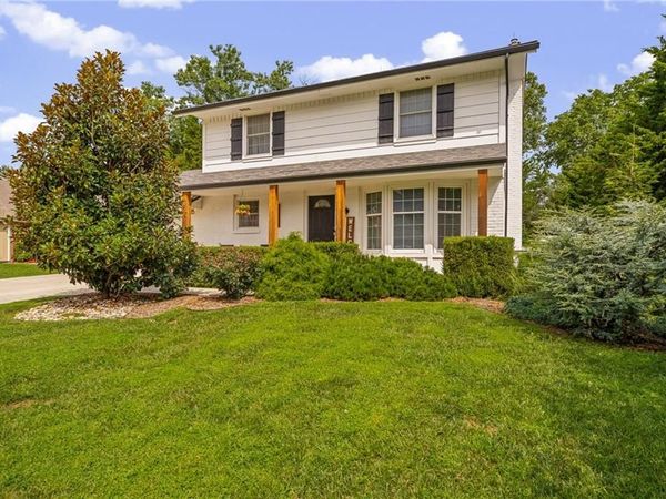 2416 W Post Oak Road, Olathe, KS 66061