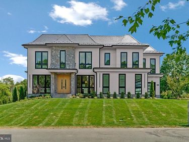 744 LAWTON STREET , MCLEAN, VA 22101
