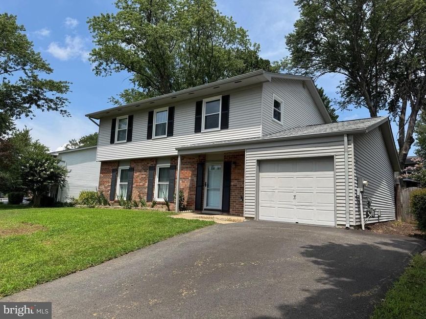 1717 Fallsway Drive , Crofton, MD 21114 Main Photo