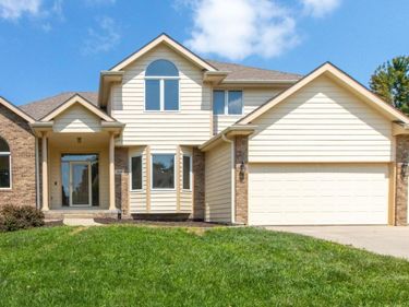 7620 Kennelley Drive, Lincoln, NE 68516