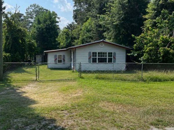 78 Trout Street, Woodbine, GA 31569