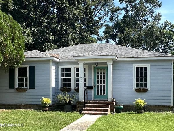 1693 Vine Street, Biloxi, MS 39531