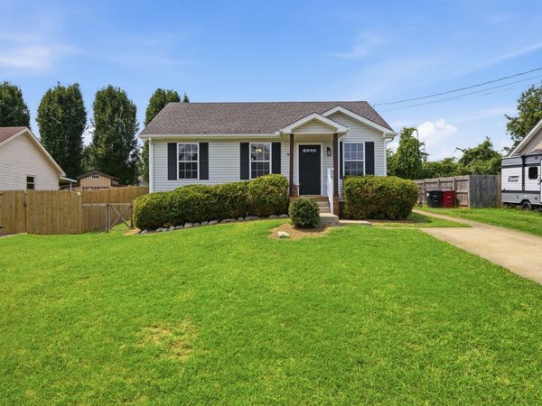140 Monarch Ln , Clarksville, TN 37042