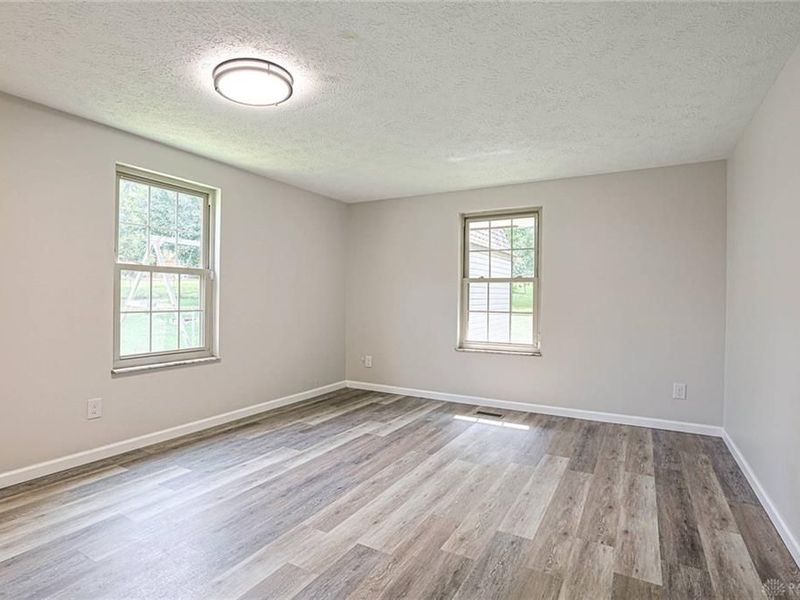 7240 Rustic Woods Drive, Huber Heights, OH 45424 Photo 14