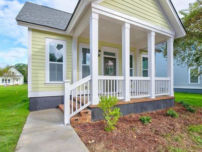 806 Lexington Avenue , Cayce, SC 29033