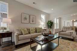 806 Lexington Avenue photo 4