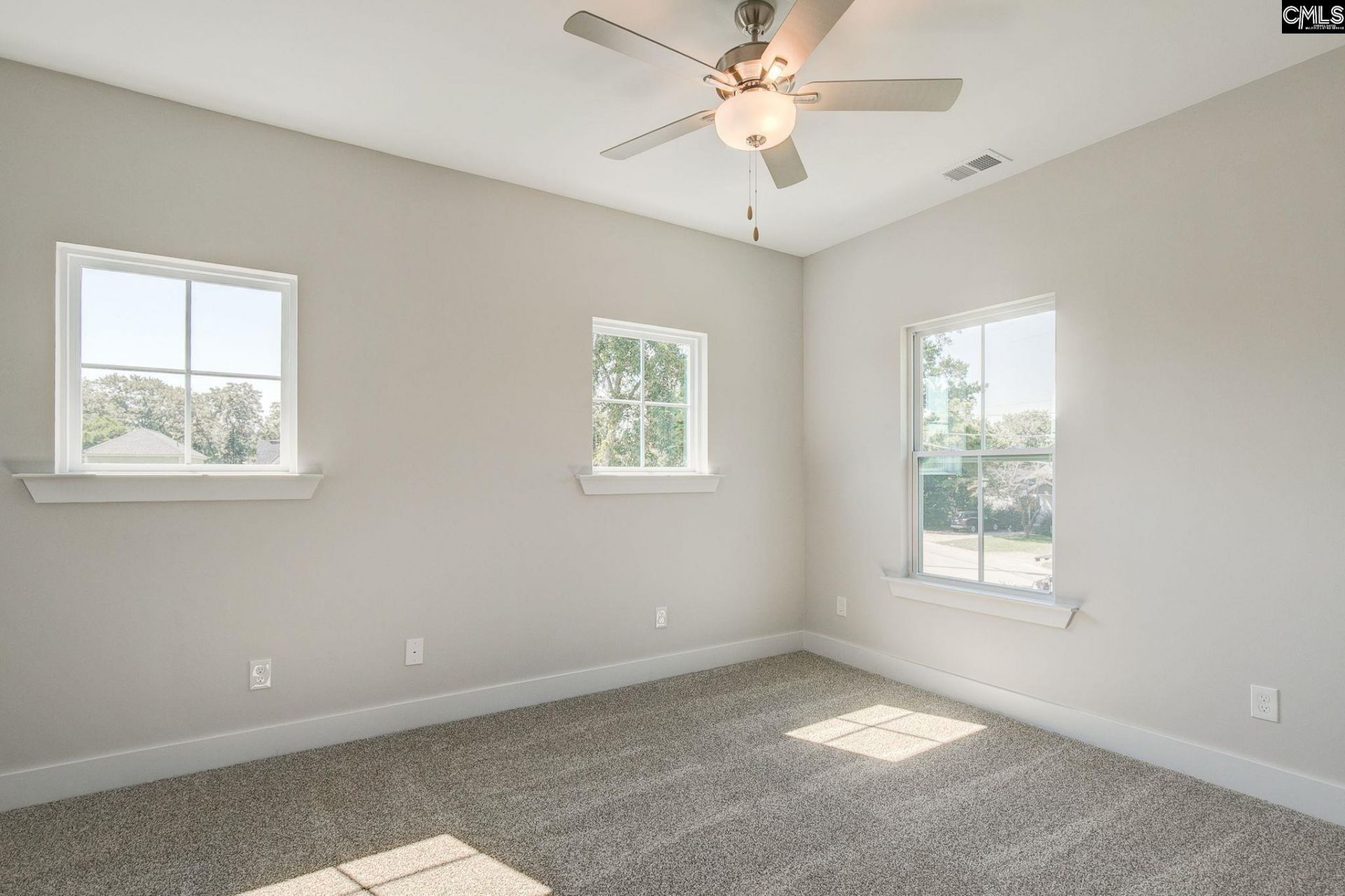 802 Lexington Avenue  Photo 23