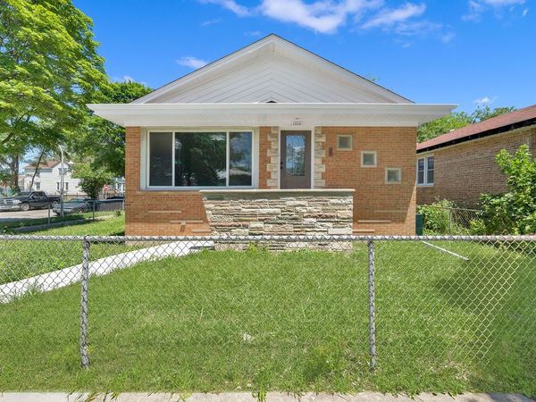 1924 W Marquette Road , Chicago, IL 60636