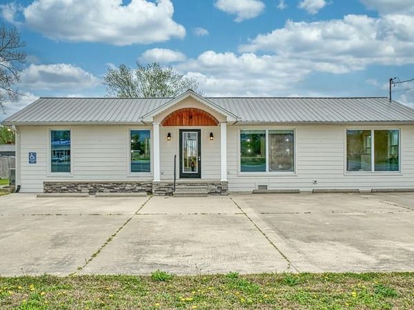 820 N Congress Blvd, Smithville, TN 37166