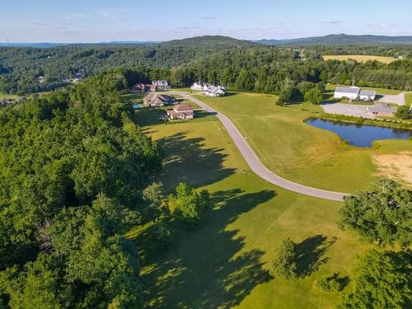2140 Pinnacle View, Cookeville, TN 38506