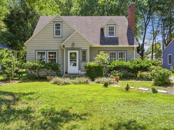 140 Orchard Lane, Benton Harbor, MI 49022