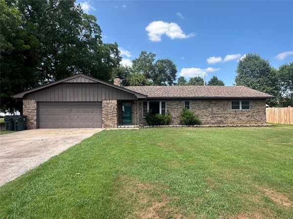 1317 E Hickory Street , Okmulgee, OK 74447