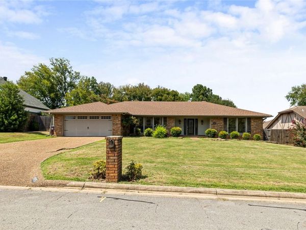 9005 Copper Oaks Lane, Fort Smith, AR 72903
