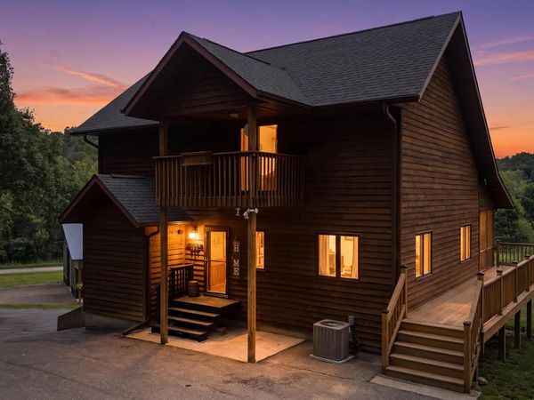 W16402 Malchaski LANE, Galesville, WI 54630