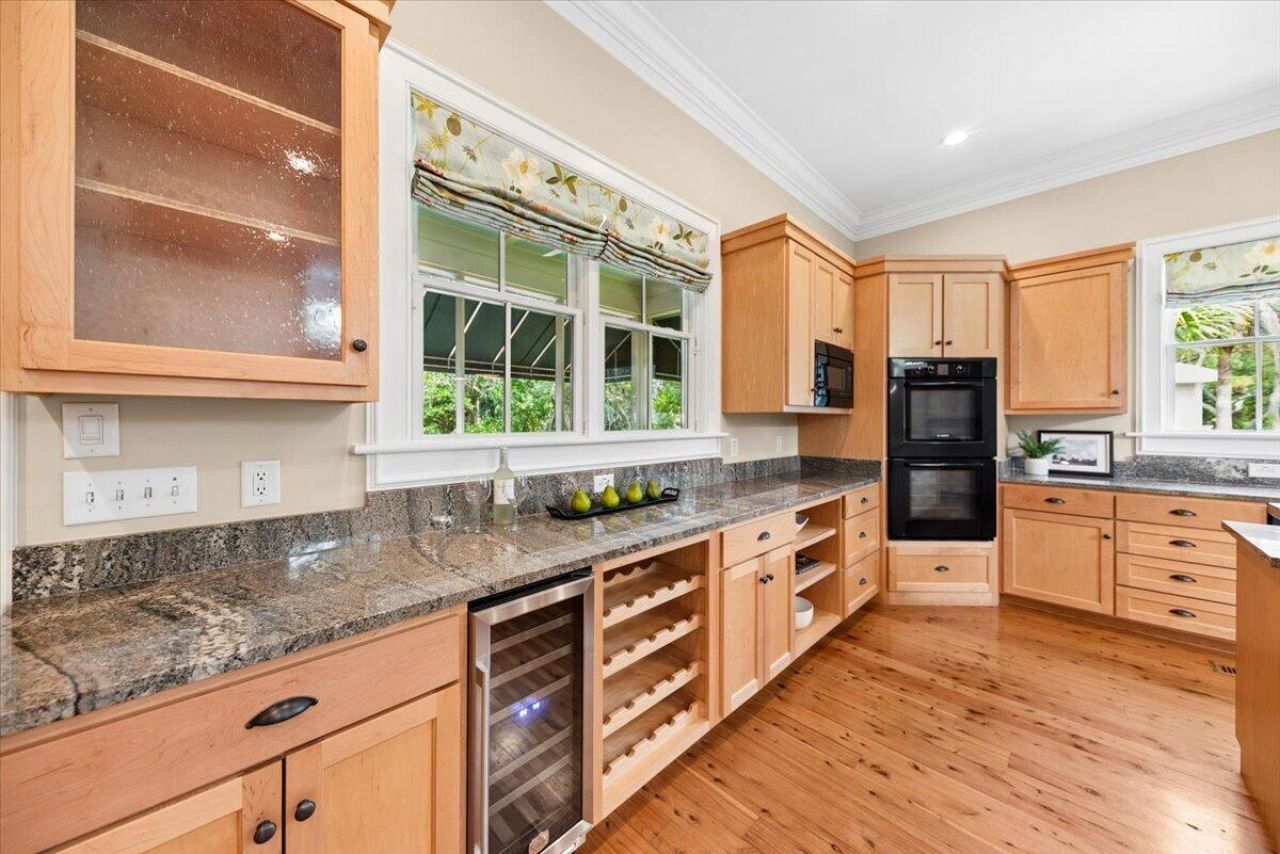 2850 Ion Avenue Photo 36