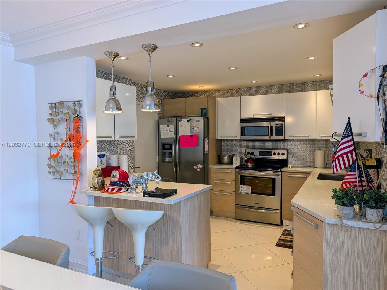 575 Crandon Blvd, Unit 706, Key Biscayne, FL 33149 Photo