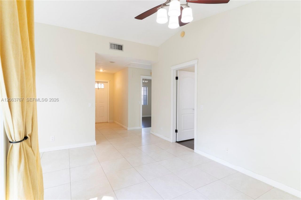 1494 Springside Dr, Unit 1494, Weston, FL 33326 Photo