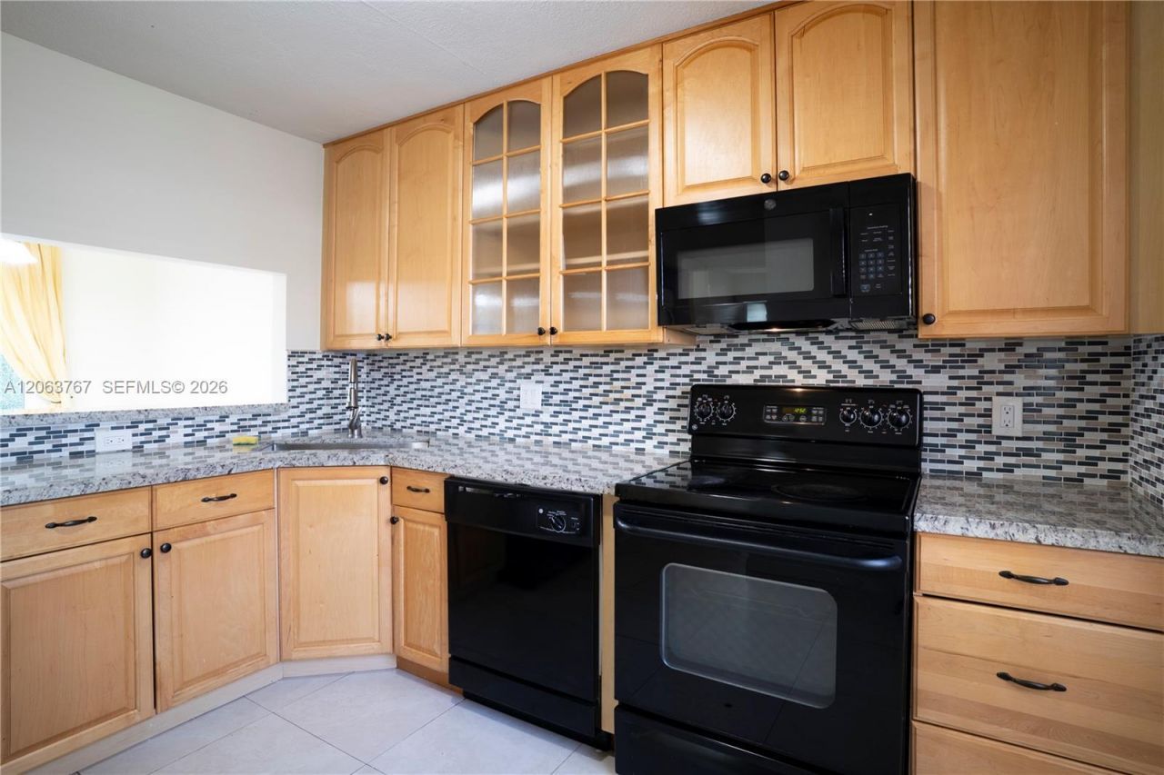 1494 Springside Dr, Unit 1494, Weston, FL 33326 Photo