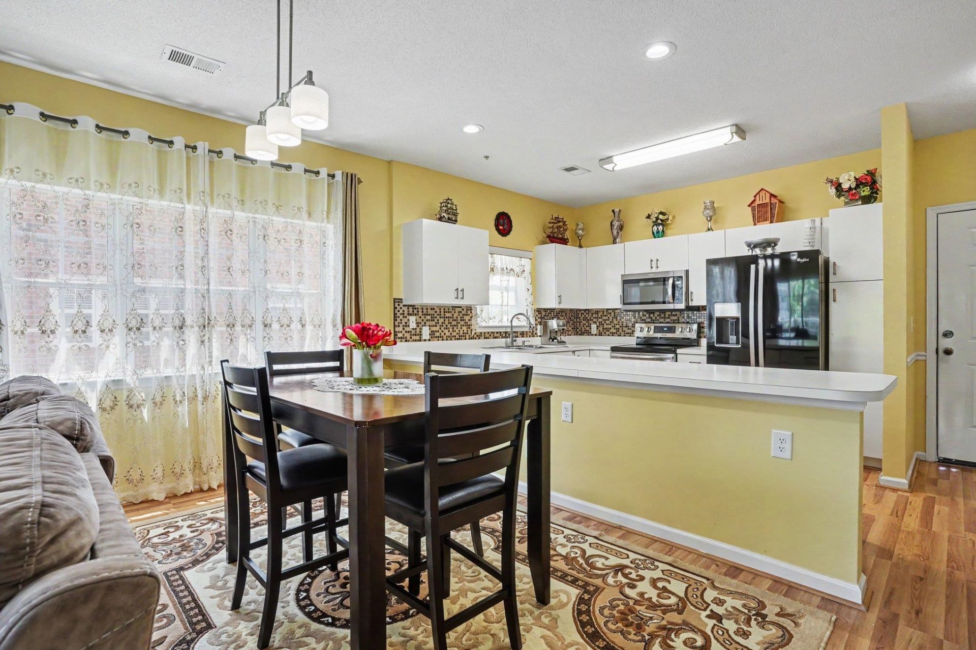 3951 Gladiola Ct. Photo 10