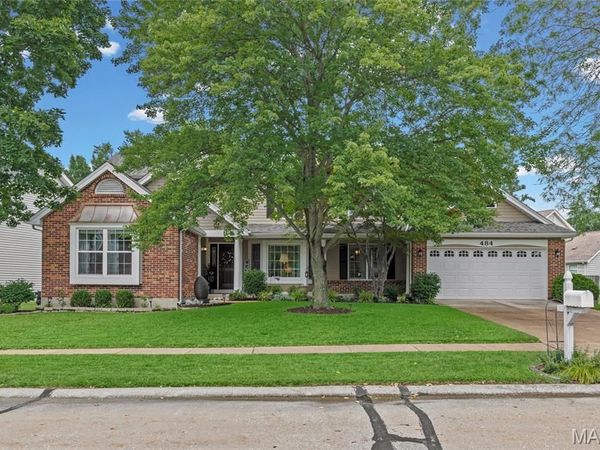 484 Saint Thomas Isle Lane, Wildwood, MO 63040