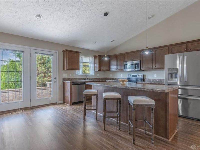 101 Silver Oak Court, Carlisle, OH 45005 Photo 10