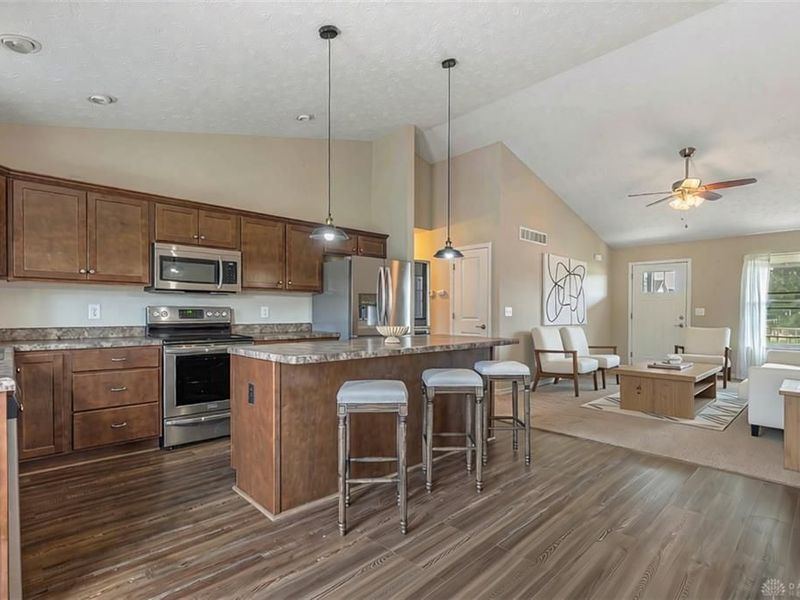 101 Silver Oak Court, Carlisle, OH 45005 Photo 11