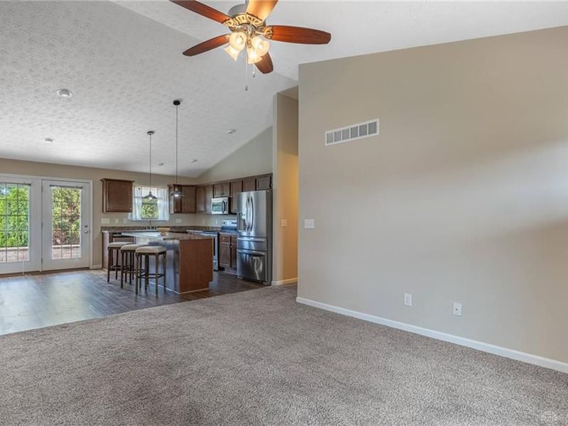 101 Silver Oak Court, Carlisle, OH 45005 Photo 7