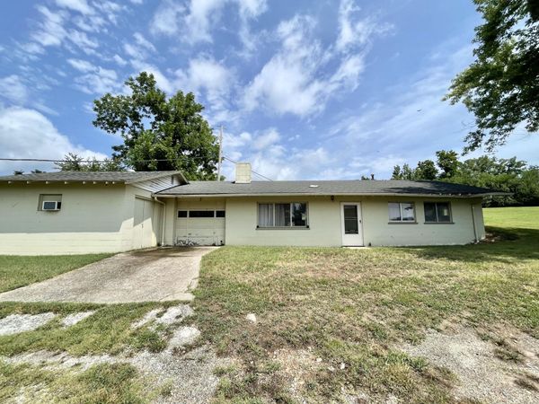 764 Meltons Peninsula Road, Cape Fair, MO 65624