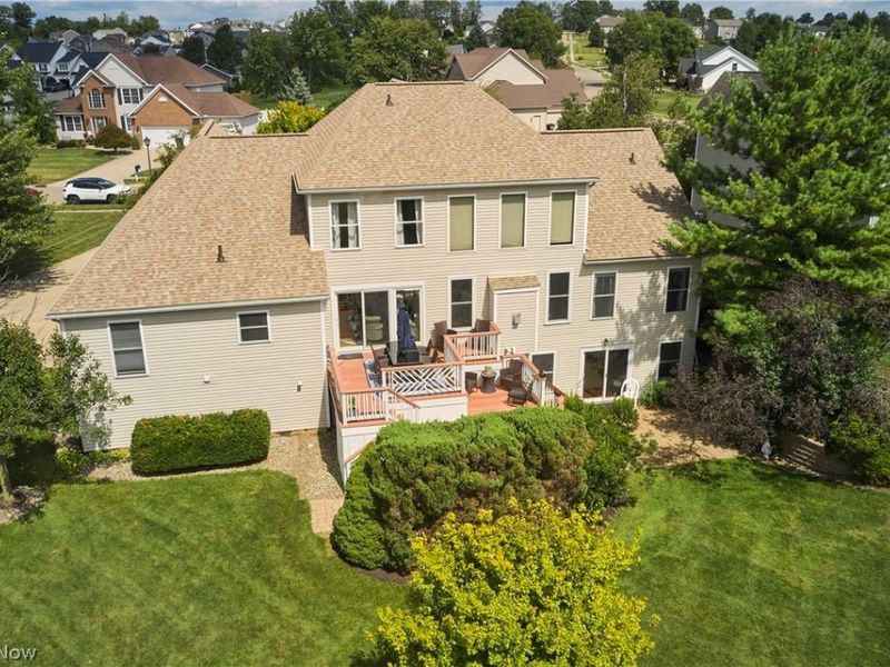 12399 Bridgemont Avenue NW, Uniontown, OH 44685 Photo 2
