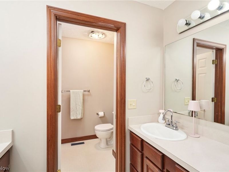 12399 Bridgemont Avenue NW, Uniontown, OH 44685 Photo 20