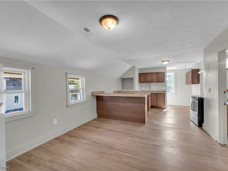 3187 W 44th Street , Unit 2/UP, Cleveland, OH 44109 Photo 11