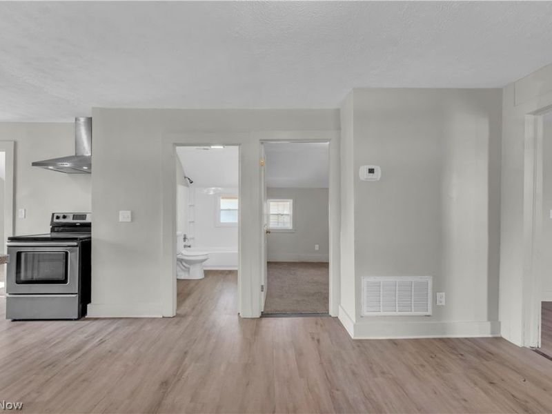 3187 W 44th Street , Unit 2/UP, Cleveland, OH 44109 Photo 13