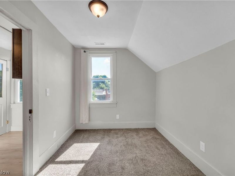 3187 W 44th Street , Unit 2/UP, Cleveland, OH 44109 Photo 15