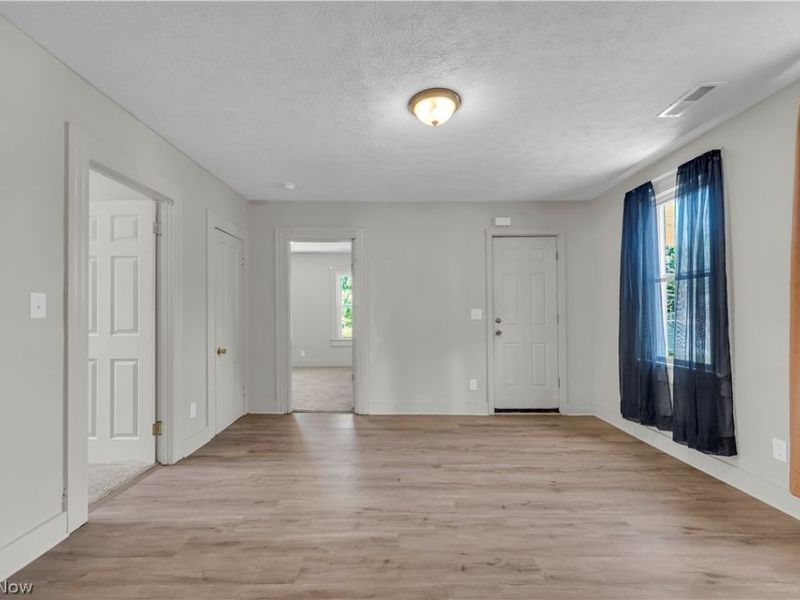 3187 W 44th Street , Unit 2/UP, Cleveland, OH 44109 Photo 4