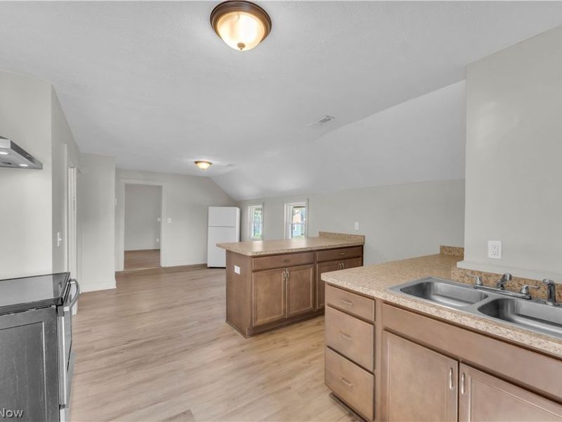 3187 W 44th Street , Unit 2/UP, Cleveland, OH 44109 Photo 8