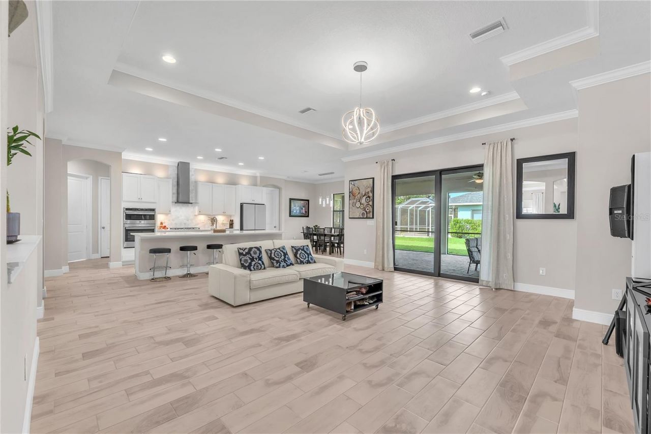 814 Tirano Way, Sun City Center, FL 33573 Photo